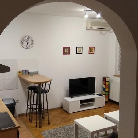 Jovana'S Apartment Novi Sad Eksteriør billede