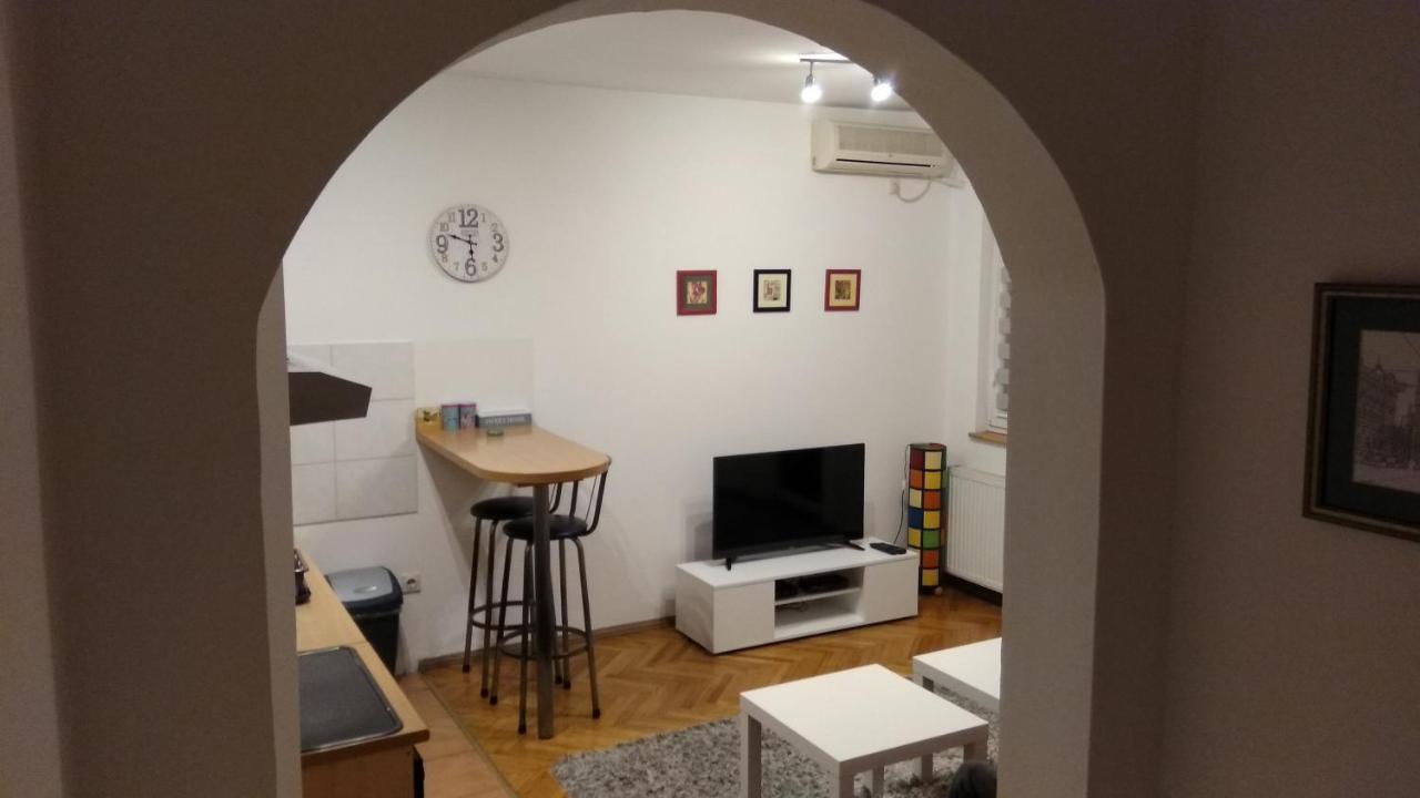 Jovana'S Apartment Novi Sad Eksteriør billede